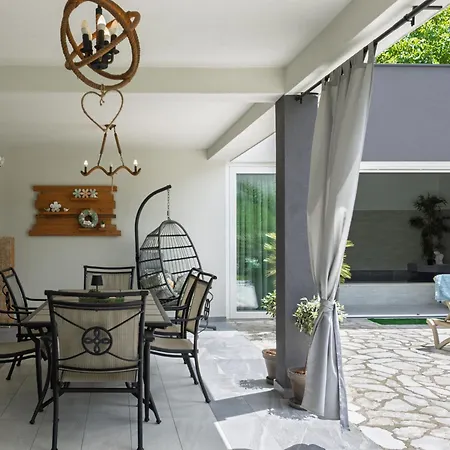 Manea By Interhome