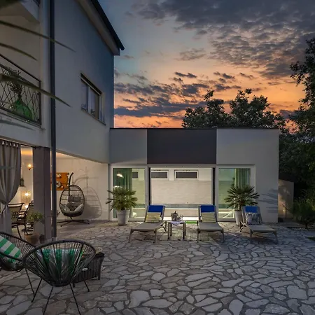 Manea By Interhome