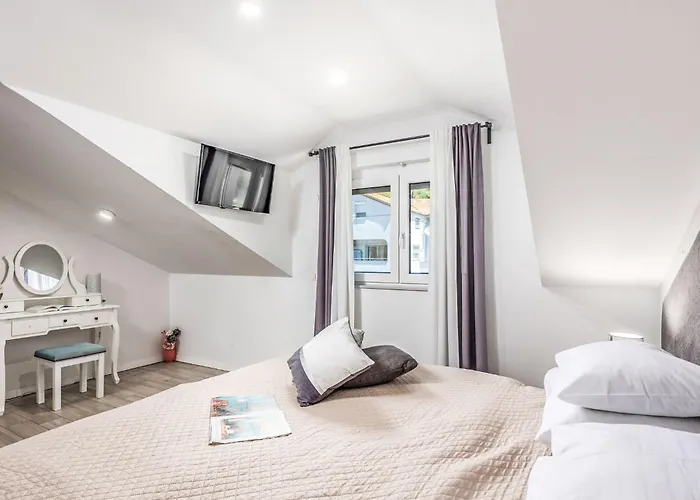 Manea By Interhome